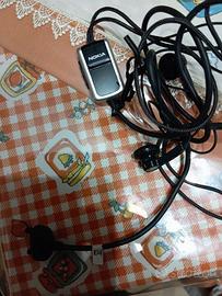 Nokia N73 con cuffie