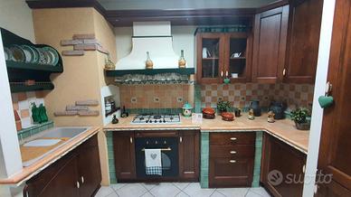 Cucina NUOVA stile classico in muratura Rosti