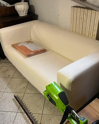 Divano due posti Ikea