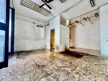 Negozio Roma [NEGOZIO - VIA ACQUIVCG]