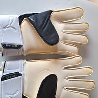 guanti da portiere 