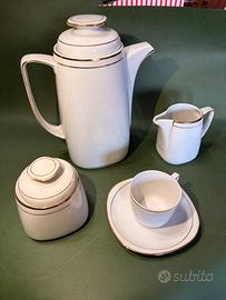 Servizio da caffè in porcellana vintage bordo oro