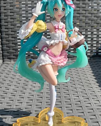 Miku Hatsune action figure 