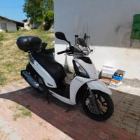 Kymco People 300 GTI- 2012