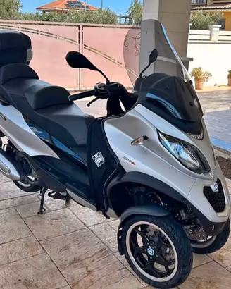 Piaggio MP3 LT 300 i.e. (allestimento Sport/Busine
