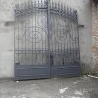 Cancello meta' 800