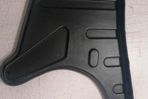 Aprilia 125 - 250 RC  Paracatena in plastica