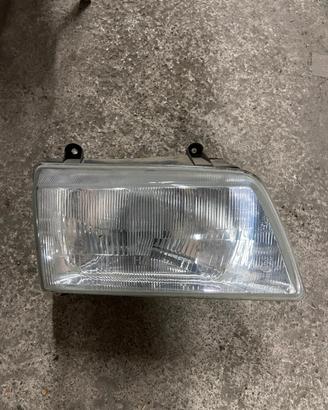 FANALE ANTERIORE PASSEGGERO NISSAN TARRANO II