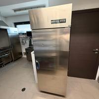 frigorifero e congelatore da ristorante 