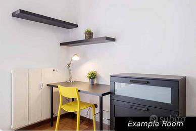 Stanza in appartamento di 171 m² a Milano