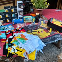 Lotto Pokemon maglietta tazza zaino calzetti ecc