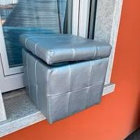 Pouf grigio con contenitore