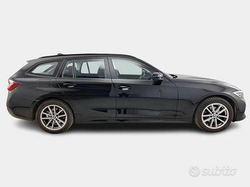 BMW 318 48V Business Advantage Touring auto