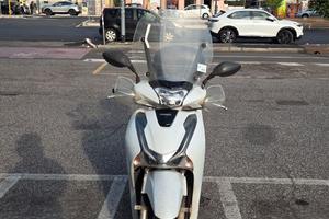 Honda sh