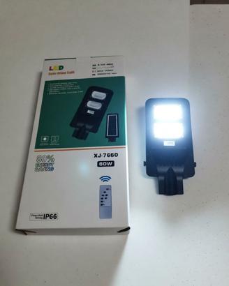 LAMPIONE STRADALE AD ENERGIA SOLARE 60W