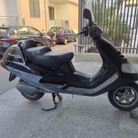 Piaggio Hexagon 125