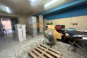 Locale in Via Signorelli