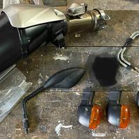 Marmitta Yamaha FZ1 frecce, specchio