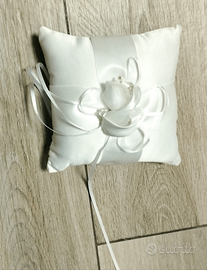 Cuscino porta fedi bianco