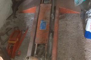 sollevatore idraulico vespa moto