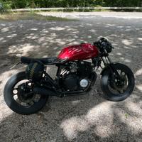Yamaha XJ 750