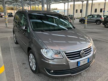 Volkswagen Touran 2.0 tdi 7 posti