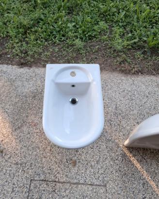 bidet + lavandino con colonna