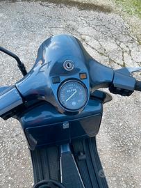 Vespa pe 200