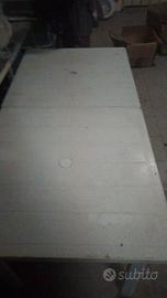 TAVOLI IN PLASTICA  E  SEDIE  IN PLASTICA  BIANCHE