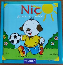Nico gioca al parco