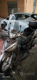 suzuki Sixteen 150