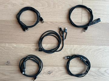 Spigen Cavo 3 in 1 USB-C Lightning Micro USB