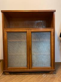 Mobile con mensole e ante a vetro