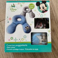 Cuscino poggiatesta Disney azzurro.