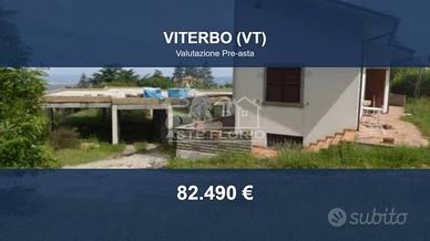 Immobile in asta di 150 m² con box auto a Viterbo