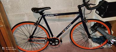 Bicicletta a scatto fisso