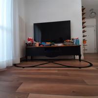 Mobile TV nero e noce