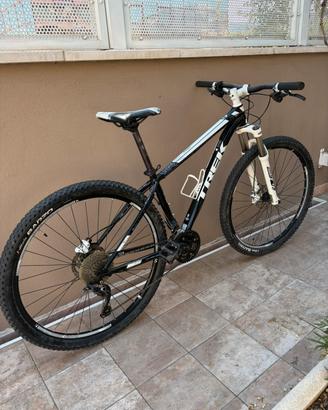 Bici MB Trek taglia M ruote 29