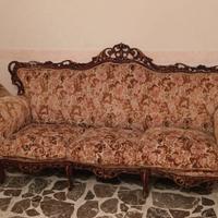 divano e due poltrone 