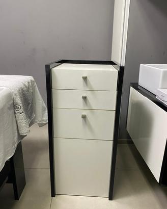 Carrello in vero legno con ruote