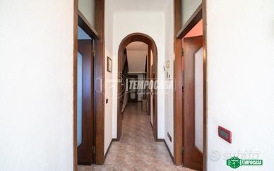 VILLA INDIPENDENTE CON GIARDINO