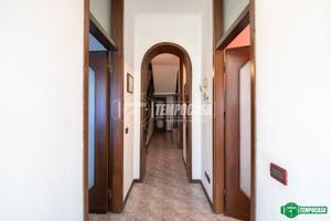 VILLA INDIPENDENTE CON GIARDINO