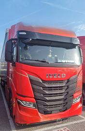 Iveco s-way 460