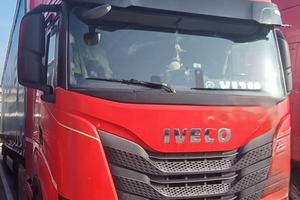 Iveco s-way 460