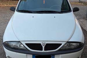Lancia Y