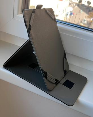 Cover nera universale per tablet/Kindle 6/6,8/7”