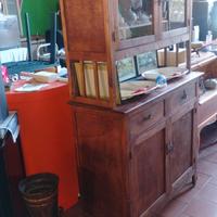 Credenza arte povera con cristalliera