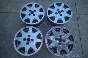 Cerchi In Lega Da 14" Per Lancia Dedra - Y - Delta