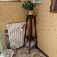 Colonnina porta piante