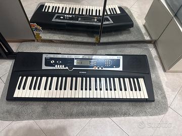 Tastiera Yamaha YPT-210